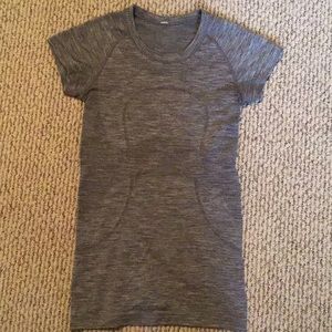 Lululemon Swiftly Tech Short Sleeve